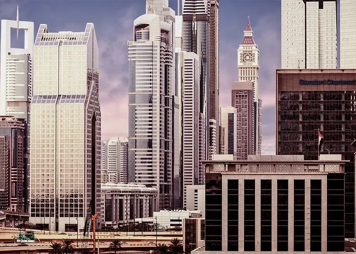 Carlton Downtown Hotel